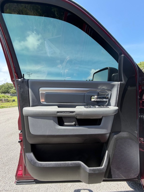 2019 RAM 1500 Image 9