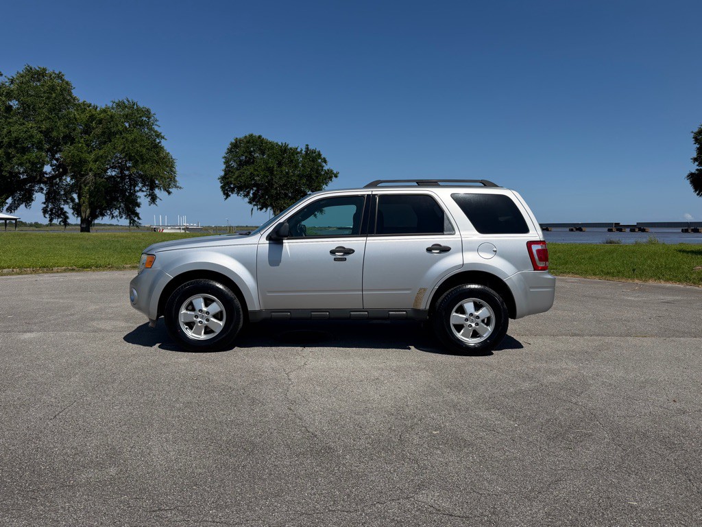2012 Ford Escape Image 2