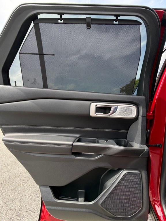 2020 Ford Explorer Image 11