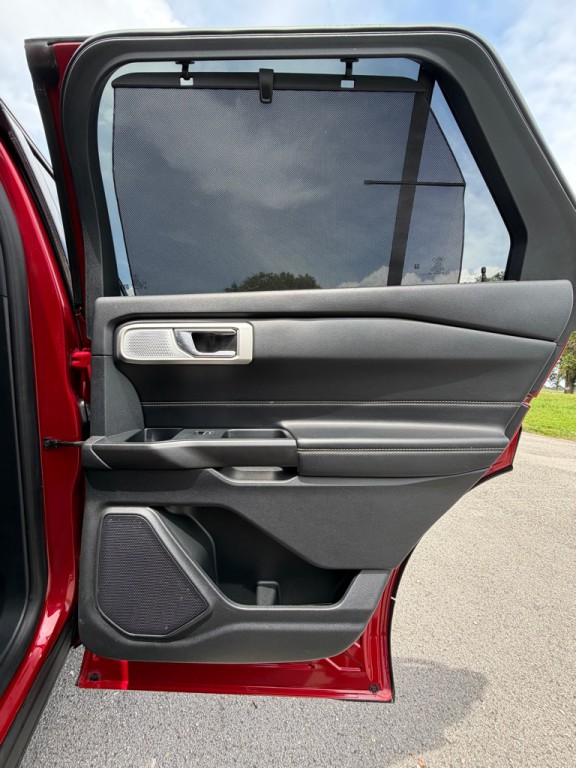 2020 Ford Explorer Image 17