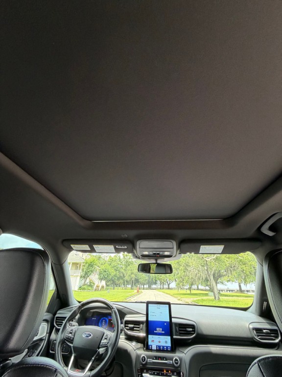 2020 Ford Explorer Image 24