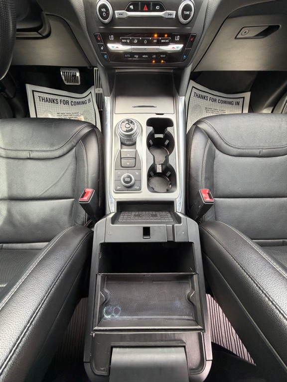 2020 Ford Explorer Image 33