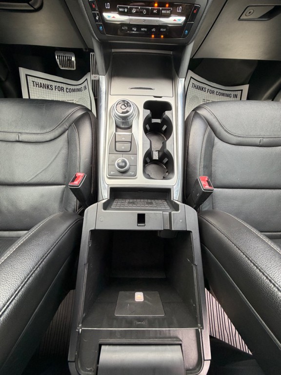 2020 Ford Explorer Image 34