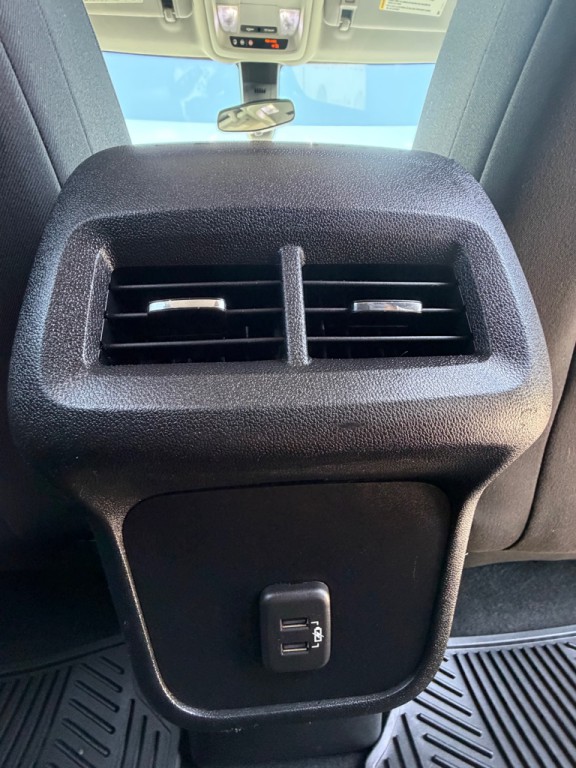 2020 Chevrolet Equinox Image 17