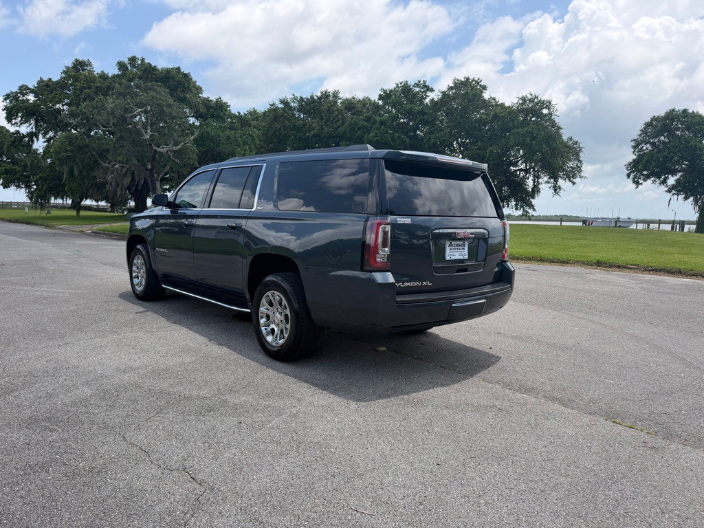 2019 GMC Yukon Image 3