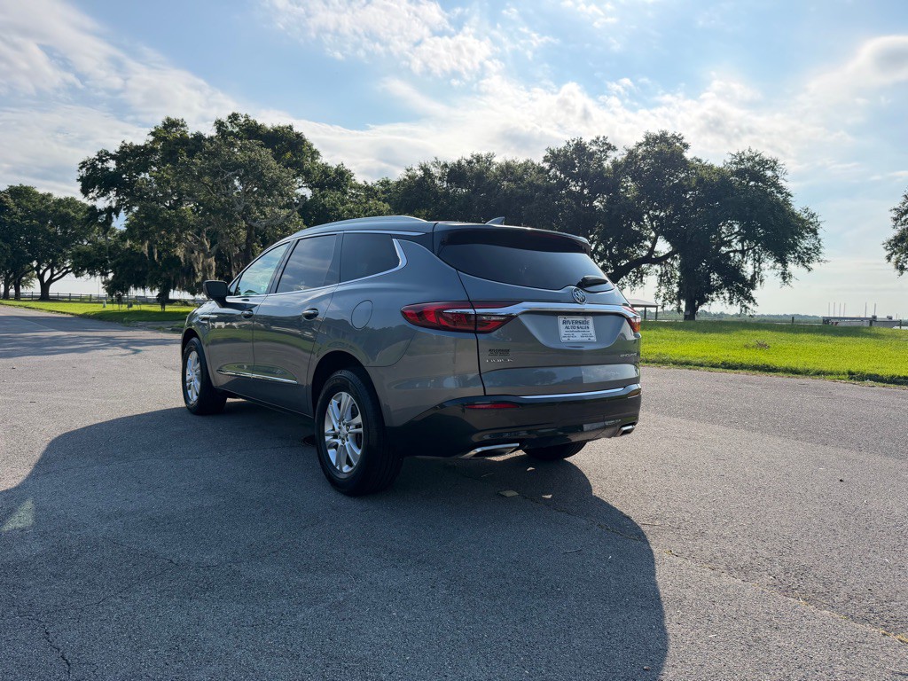 2018 Buick Enclave Image 3