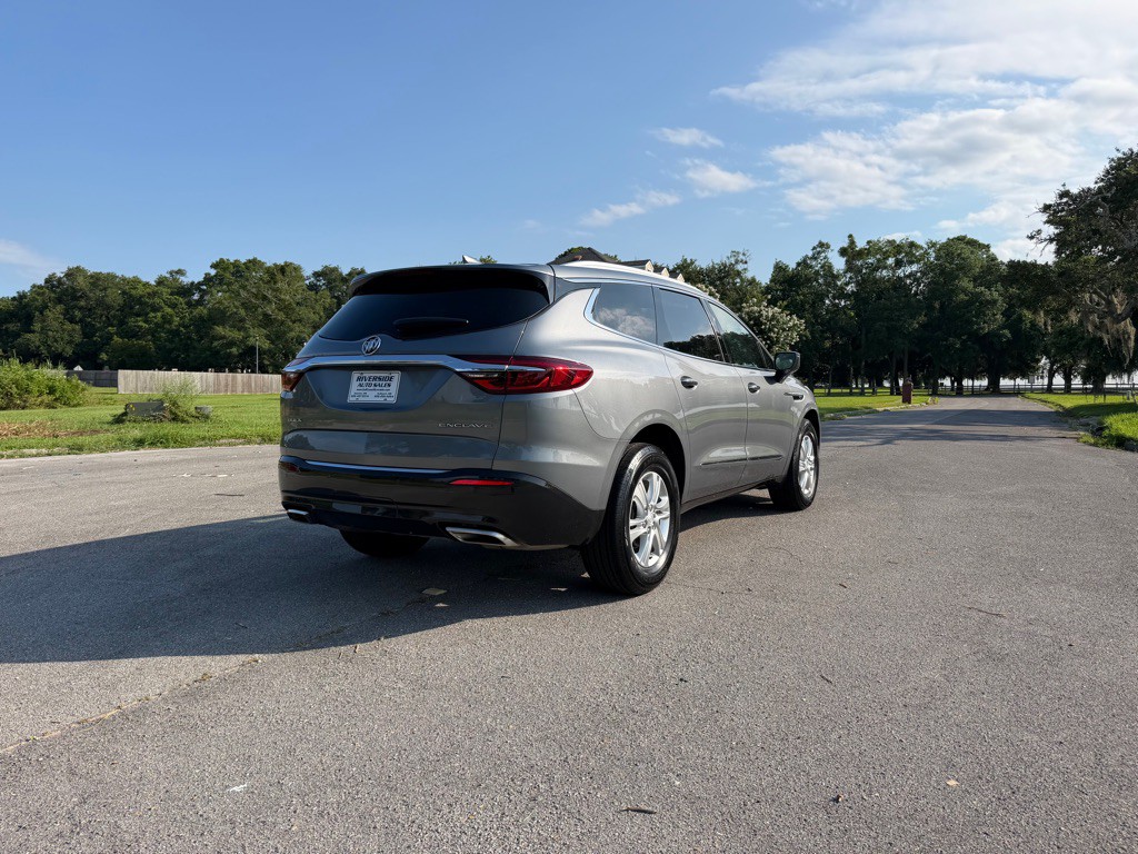 2018 Buick Enclave Image 5