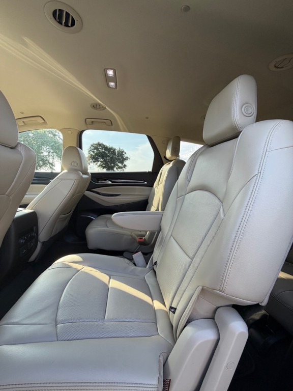 2018 Buick Enclave Image 12