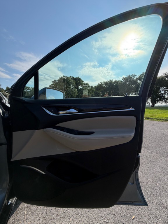 2018 Buick Enclave Image 14