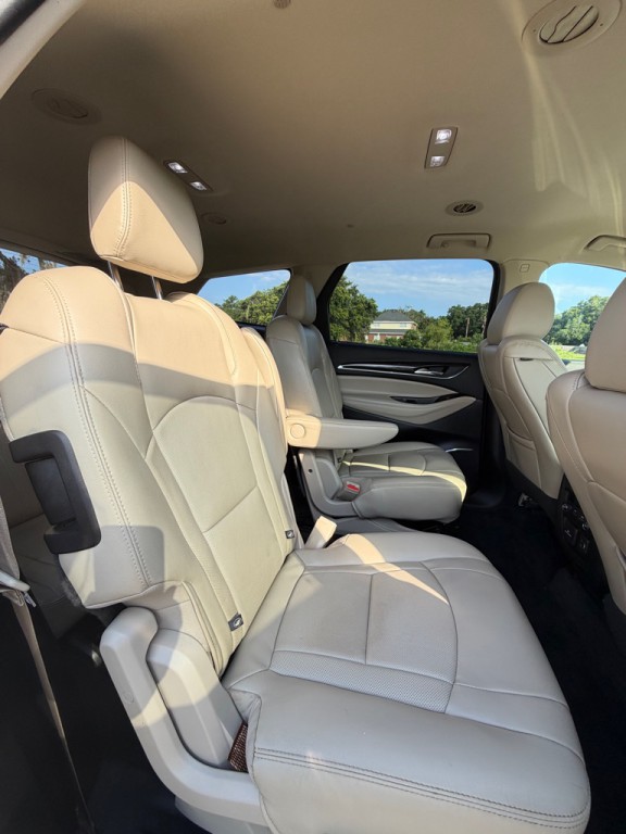 2018 Buick Enclave Image 17