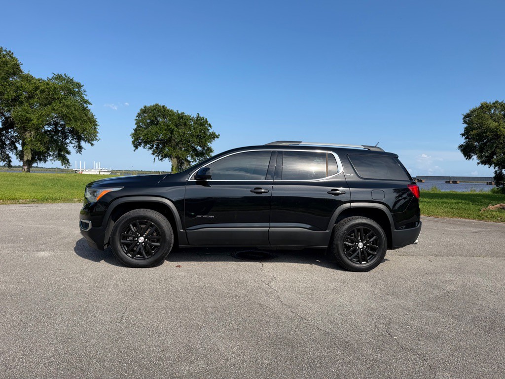 2019 GMC Acadia Image 2