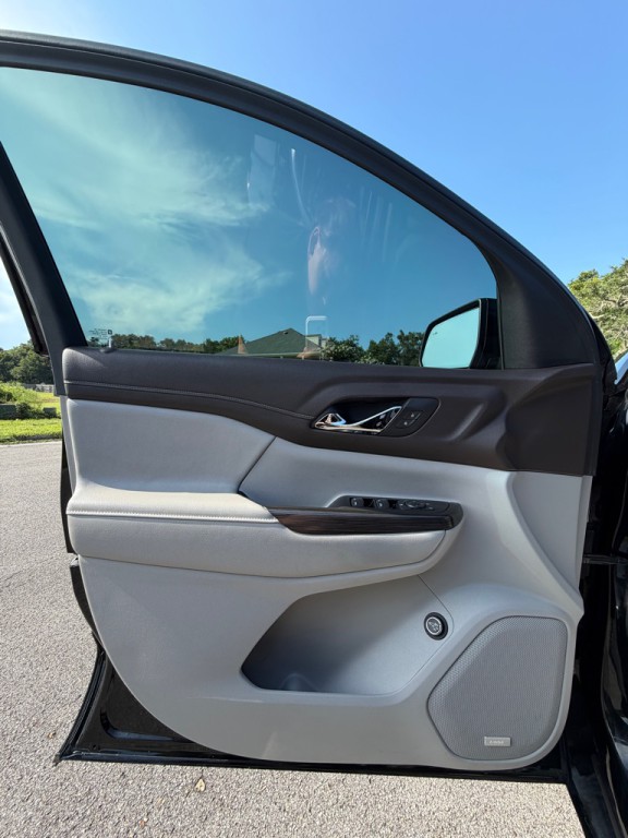 2019 GMC Acadia Image 9