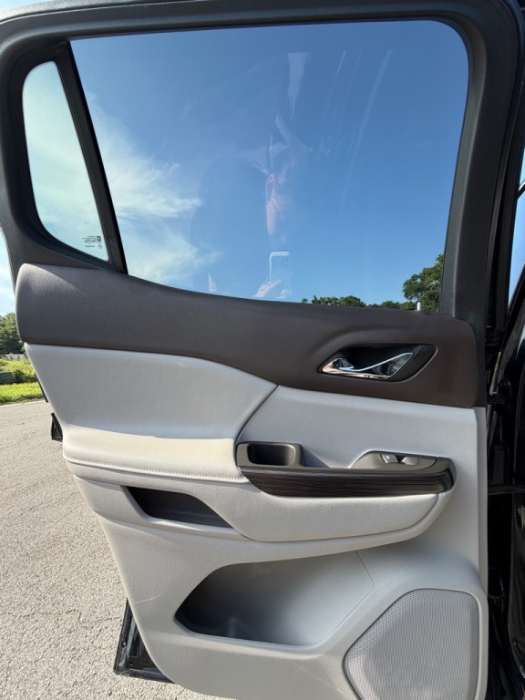 2019 GMC Acadia Image 11