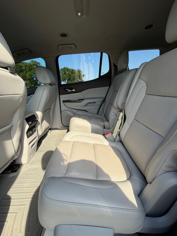 2019 GMC Acadia Image 12