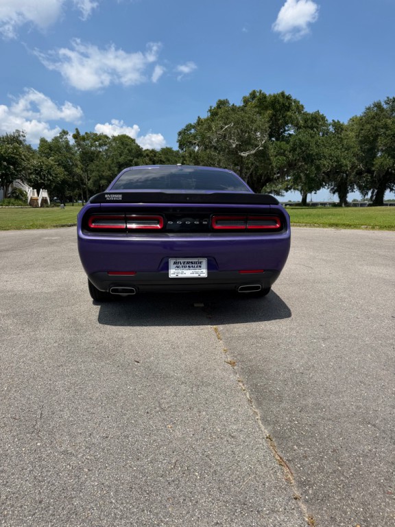 2018 Dodge Challenger Image 4