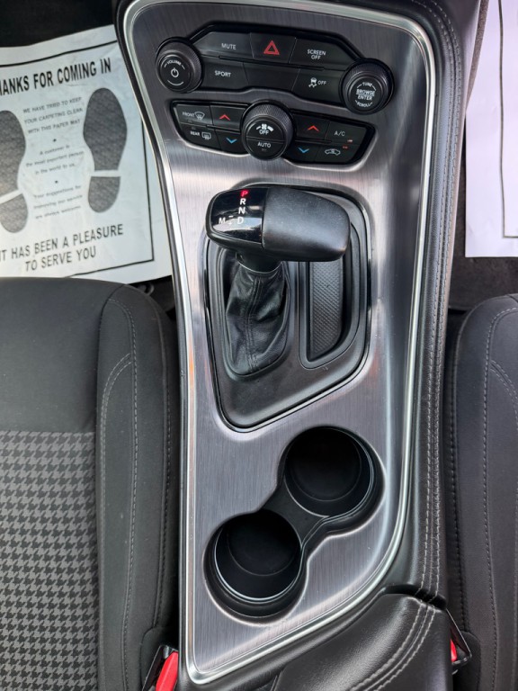 2018 Dodge Challenger Image 19