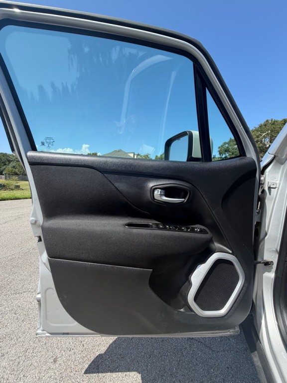 2020 Jeep Renegade Image 9