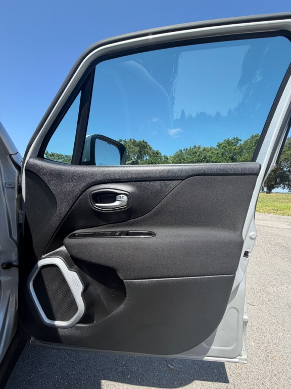 2020 Jeep Renegade Image 13