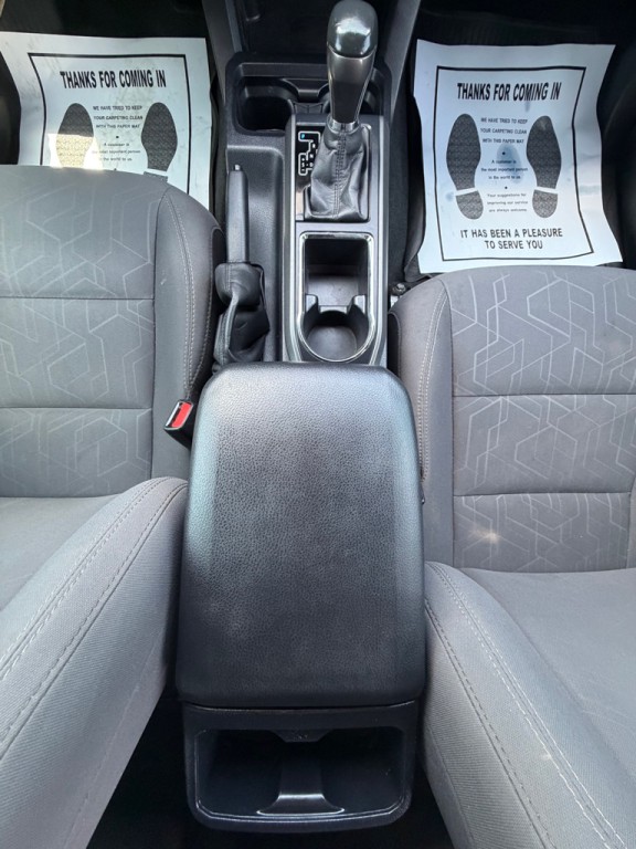 2017 Toyota Tacoma Image 20