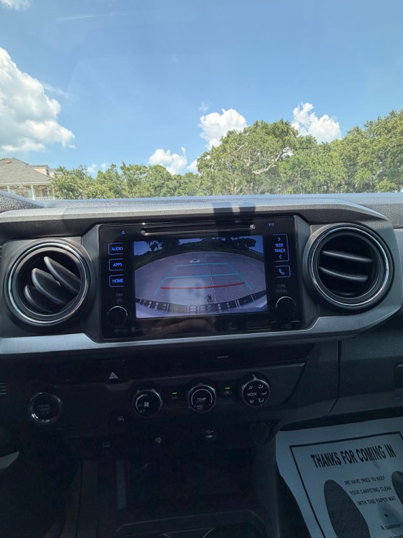 2017 Toyota Tacoma Image 26