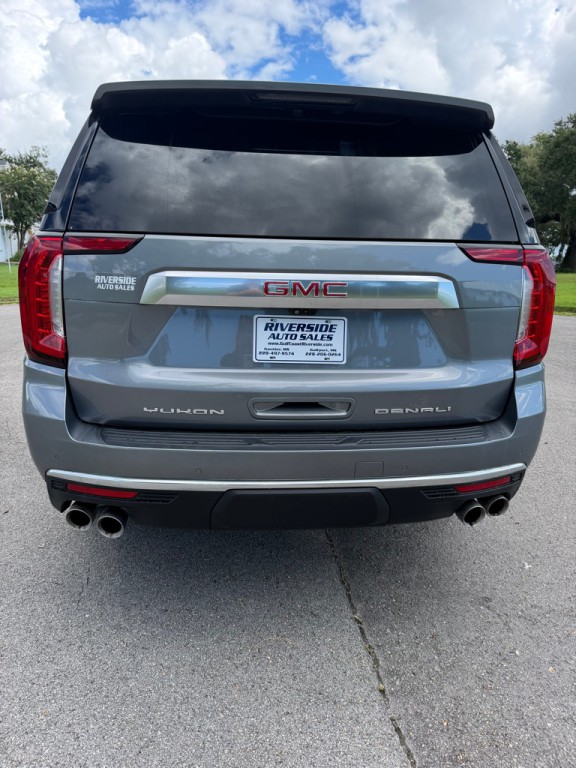 2021 GMC Yukon Image 5