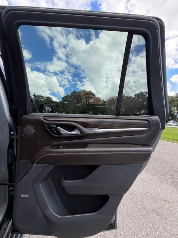 2021 GMC Yukon Image 17