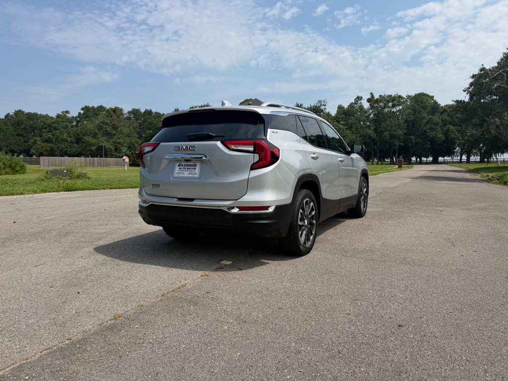 2022 GMC Terrain Image 5