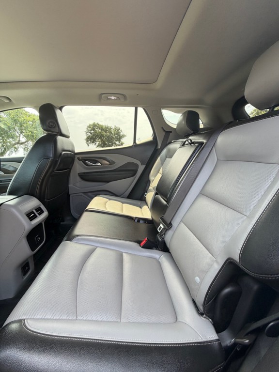 2022 GMC Terrain Image 12