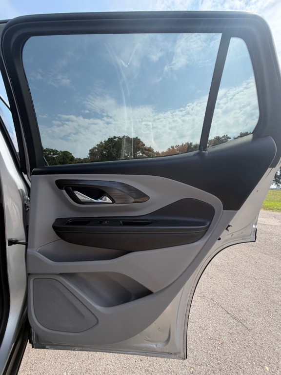 2022 GMC Terrain Image 15