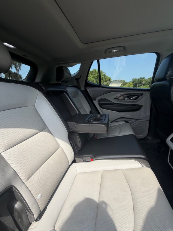 2022 GMC Terrain Image 17