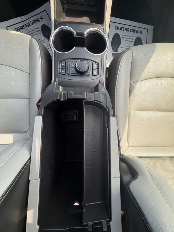 2022 GMC Terrain Image 27