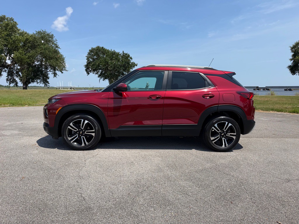 2023 Chevrolet Trailblazer Image 2