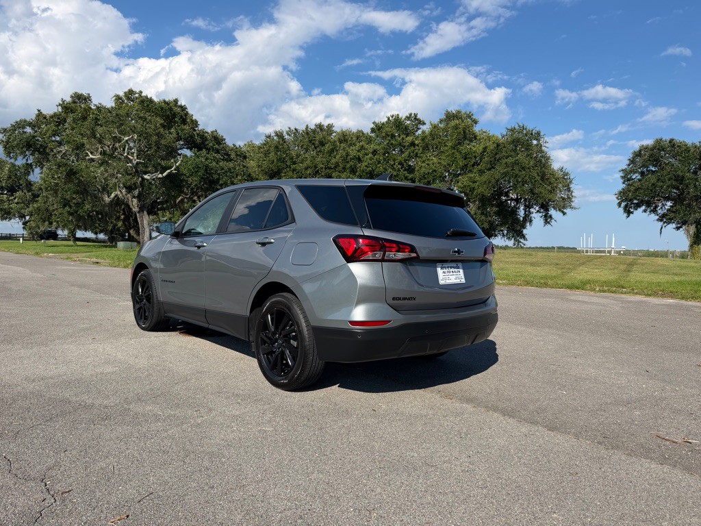 2023 Chevrolet Equinox Image 3