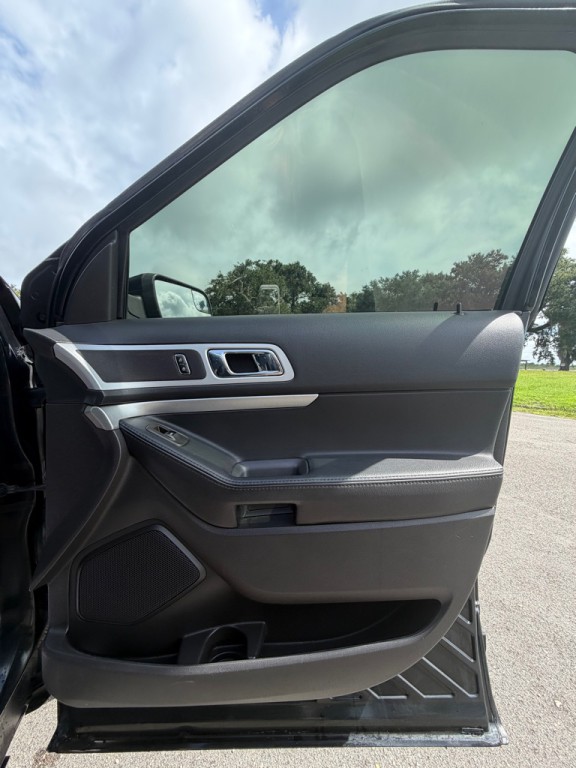 2014 Ford Explorer Image 15