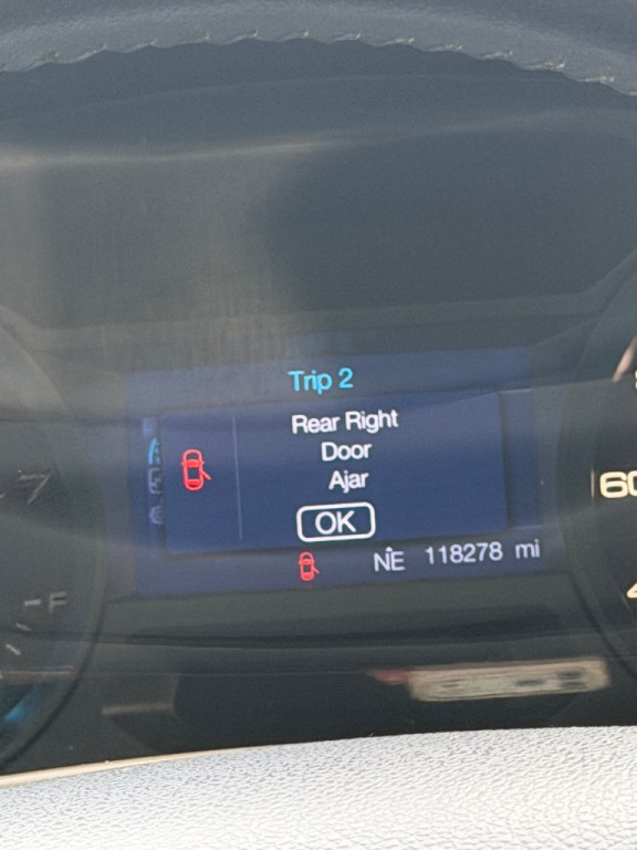2014 Ford Explorer Image 22