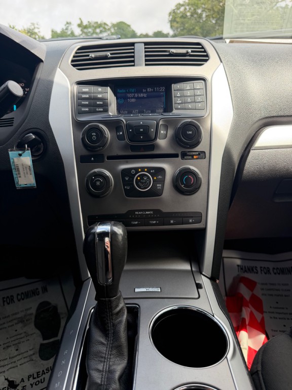 2014 Ford Explorer Image 23