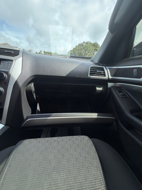 2014 Ford Explorer Image 29