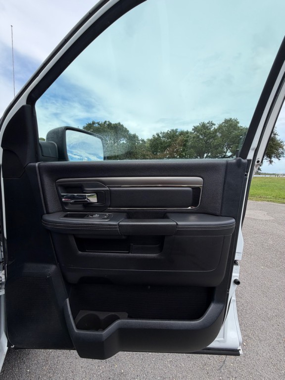 2016 RAM 1500 Image 14
