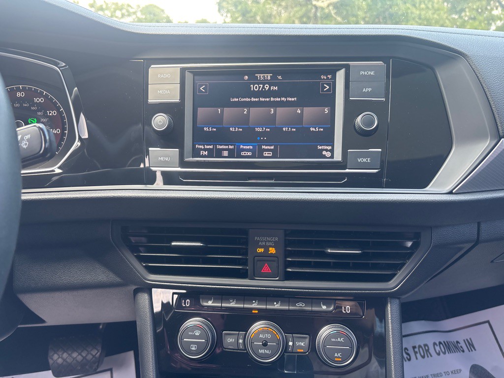 2021 Volkswagen Jetta Image 18