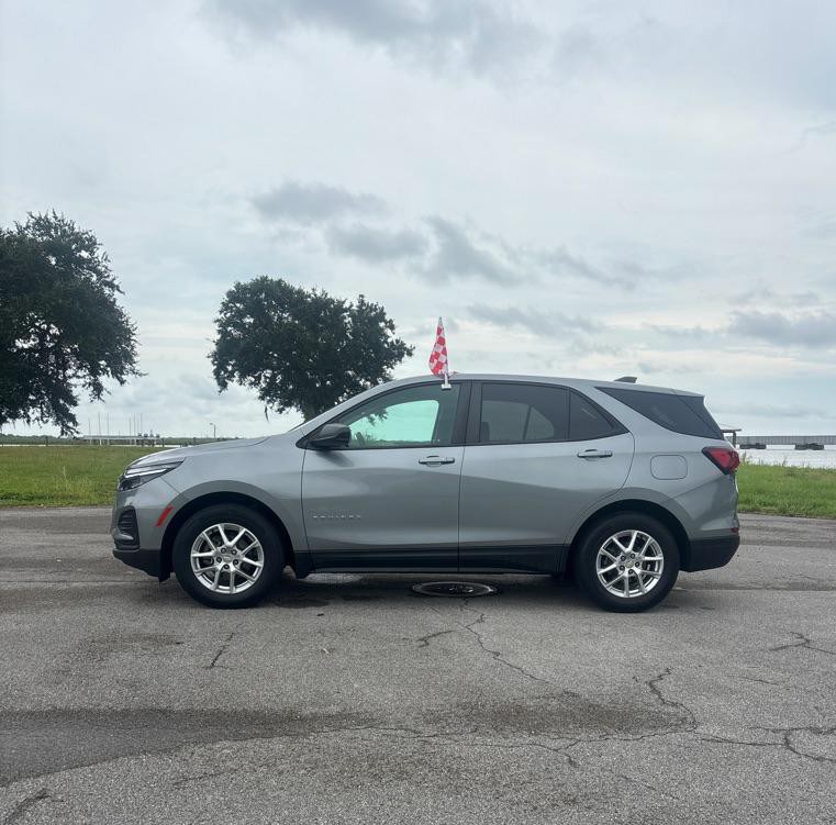 2023 Chevrolet Equinox Image 3