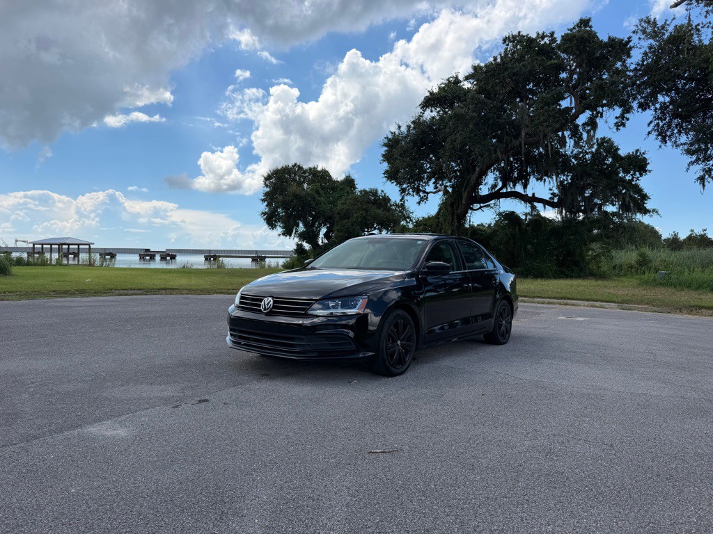 2017 Volkswagen Jetta Image 1