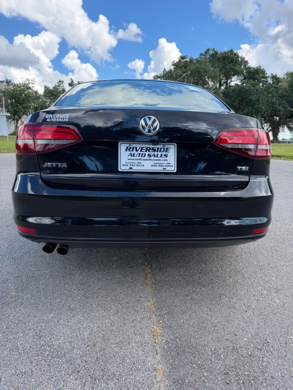 2017 Volkswagen Jetta Image 5