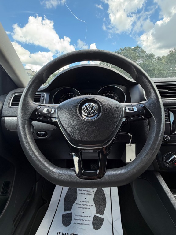 2017 Volkswagen Jetta Image 19