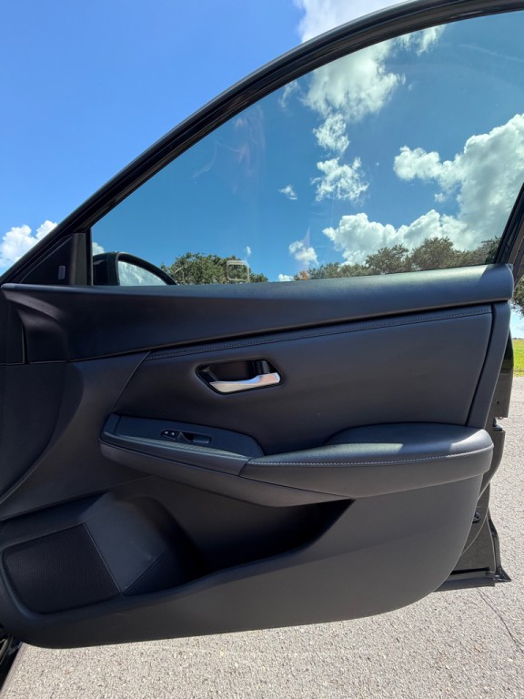 2023 Nissan Sentra Image 14