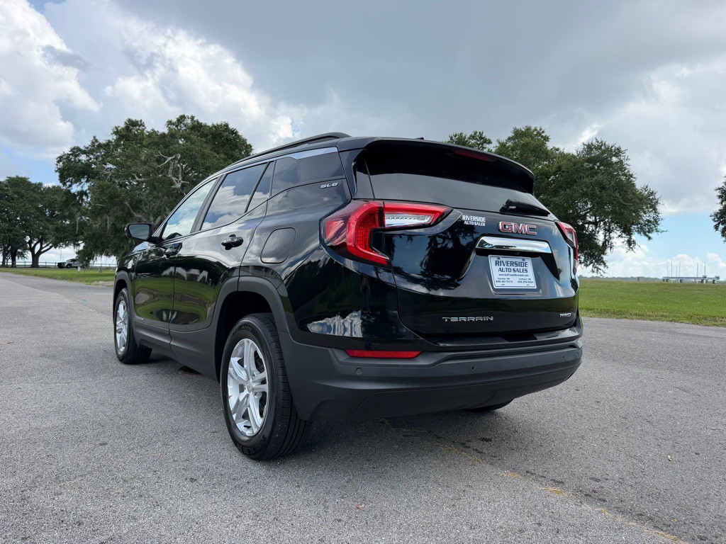 2022 GMC Terrain Image 4