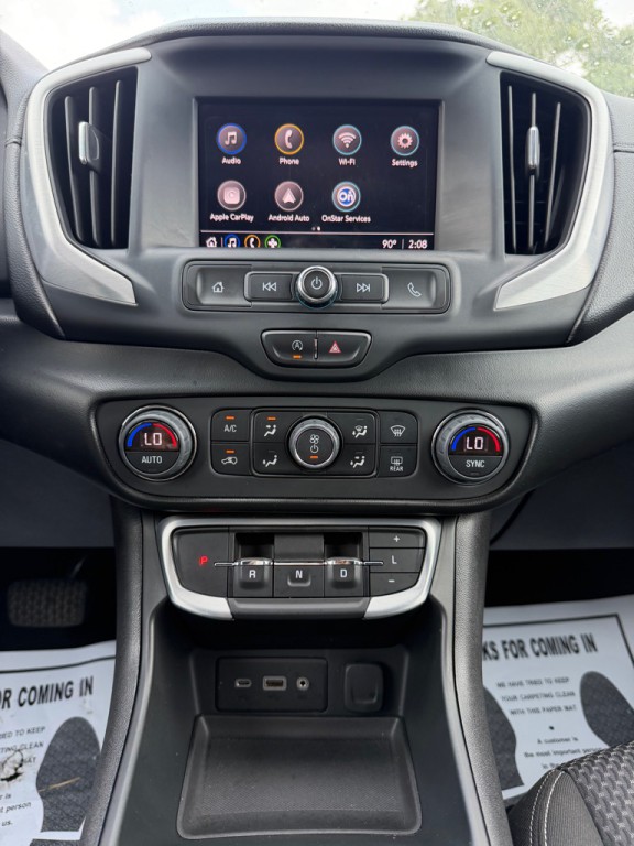 2022 GMC Terrain Image 21