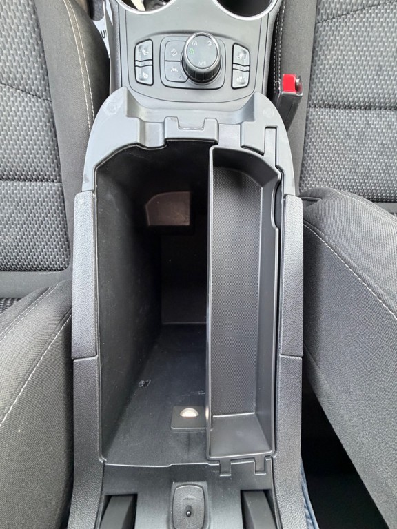 2022 GMC Terrain Image 23