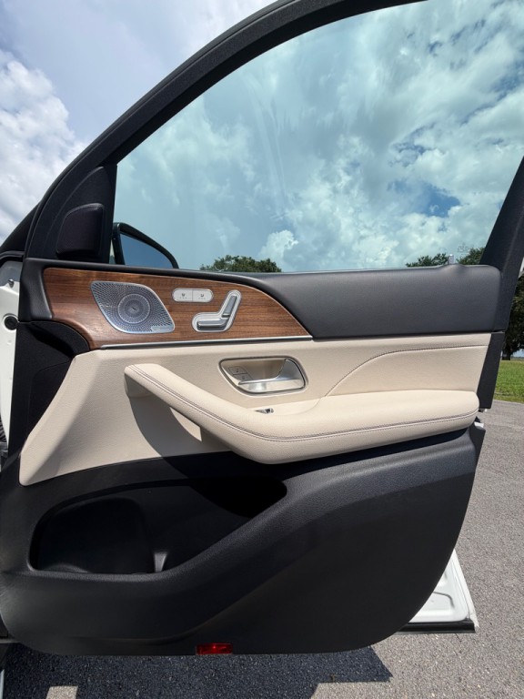 2021 Mercedes-Benz GLE-Class Image 14