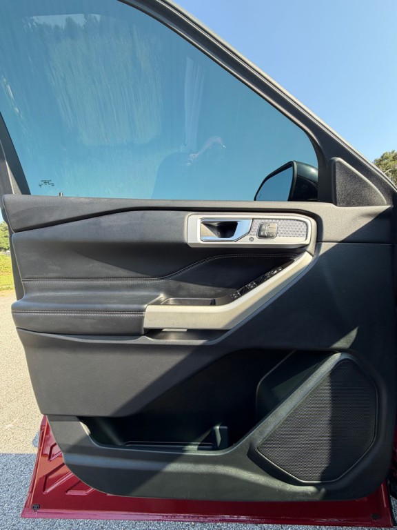 2021 Ford Explorer Image 10