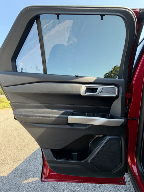 2021 Ford Explorer Image 13